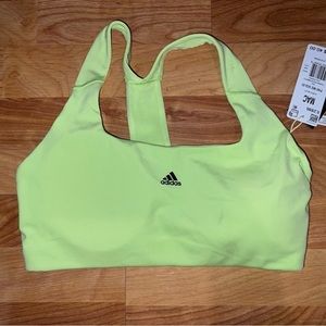 Adidas Sports Bra Size:(M)
